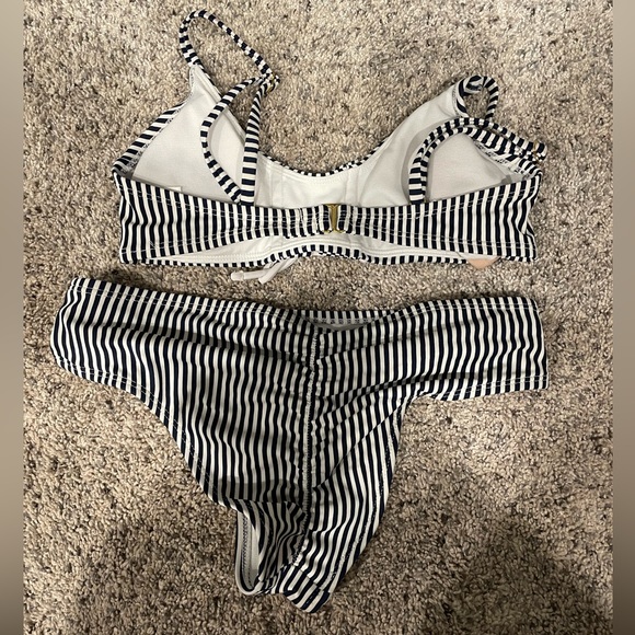 Striped Target bikini - Picture 2 of 4